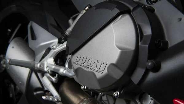 Ducati показал новый двигатель Superquadro