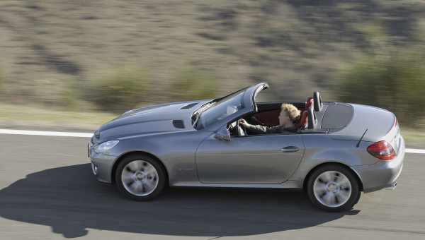 Новый Mercedes SLK оказался в поле зрения