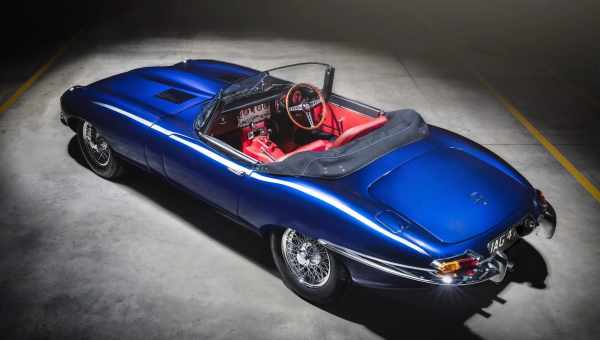 Боже... Что они сделали с этим Jaguar E-Type?