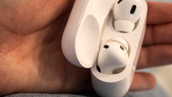 Как использовать персонализированное пространственное звучание для AirPods в iOS 16