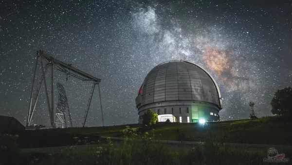 Китайская космическая обсерватория «нащупала» края позитрон-электронного провала