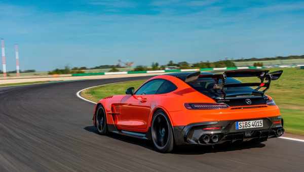 Mercedes-AMG GT Black Series стал быстрейшим автомобилем «Нордшляйфе»