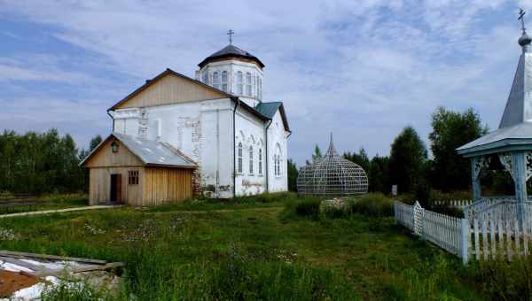 Успенская церковь в поселке Николо-Рожок